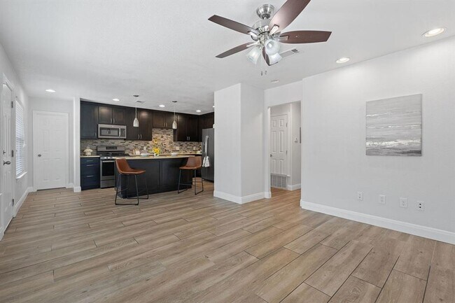 Building Photo - 6001 Jain Ln