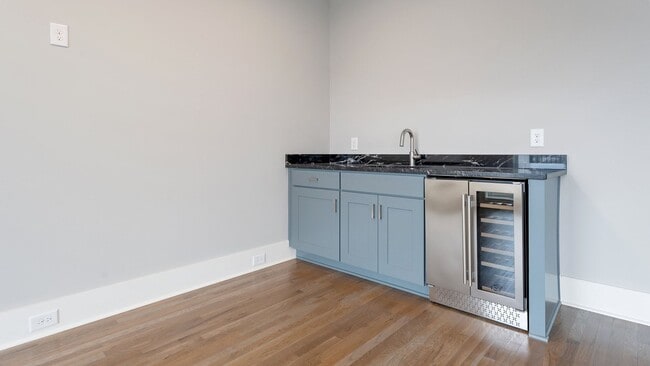 Building Photo - Nashville. Spotless & never been lived in 4BR/4.5BA home + separate office