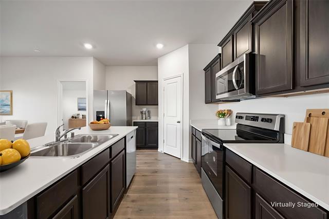 Building Photo - 2811 Jasmine Dr