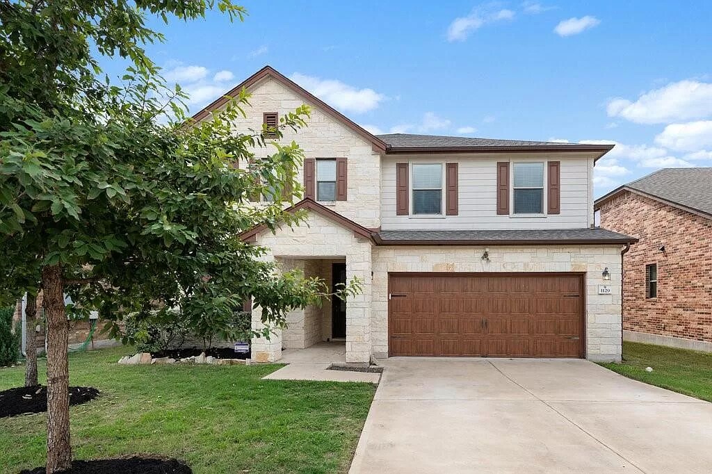 Building Photo - Room in House on Calla Lily Boulevard