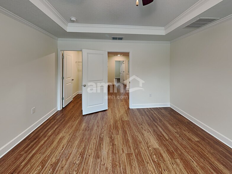 Building Photo - 4345 Reisswood Loop