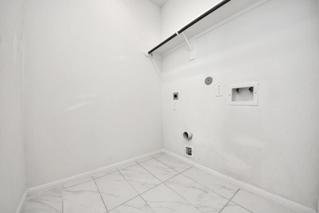 Building Photo - 24111 Golden Fallow Dr