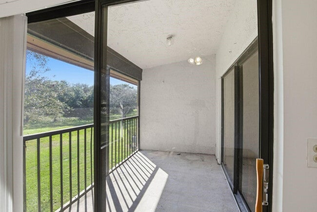 Building Photo - 3300 Jaywood Terrace