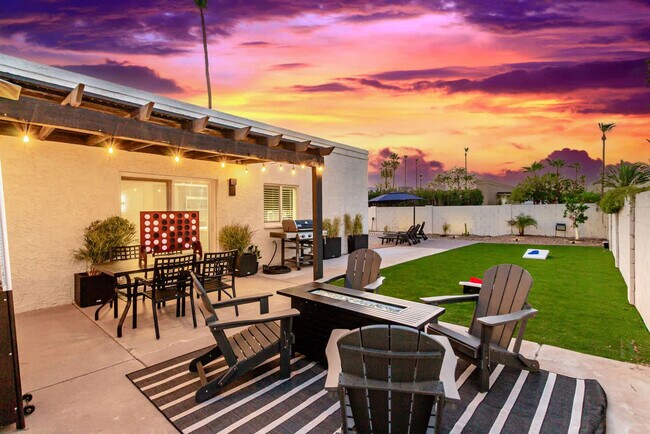Building Photo - 7730 E Buena Terra Way