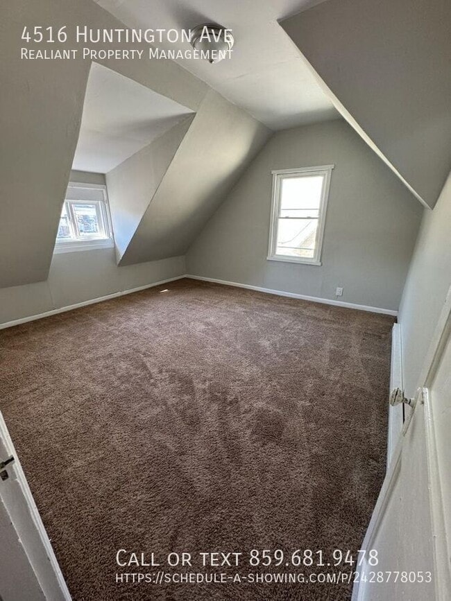 Building Photo - 4516 Huntington Ave