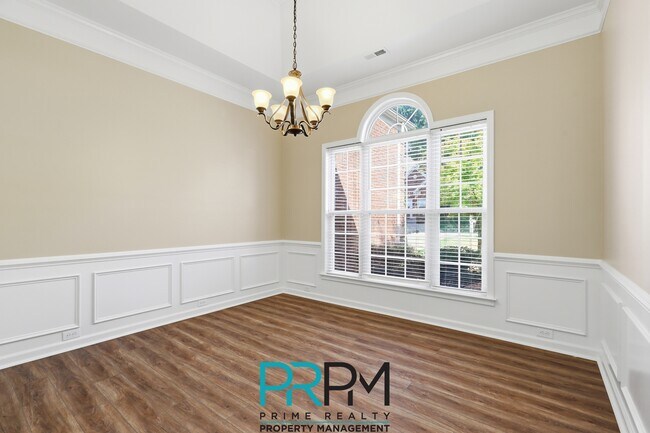 Building Photo - 5 Saybrook Rd