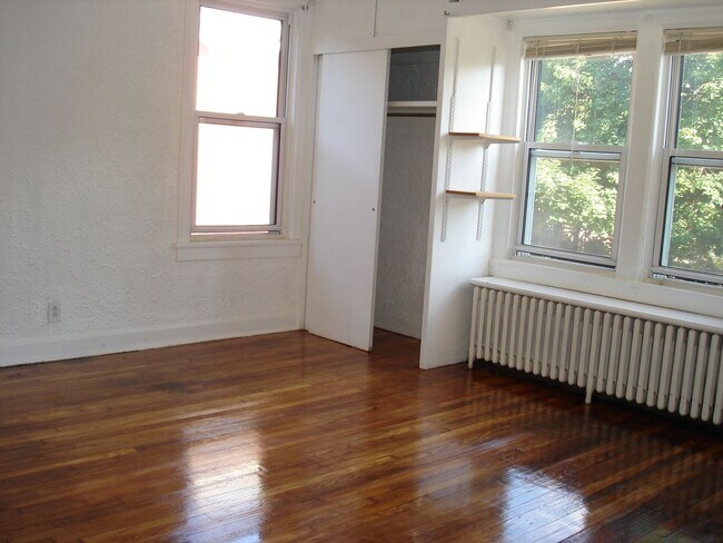 Building Photo - 5626 Wilkins Ave