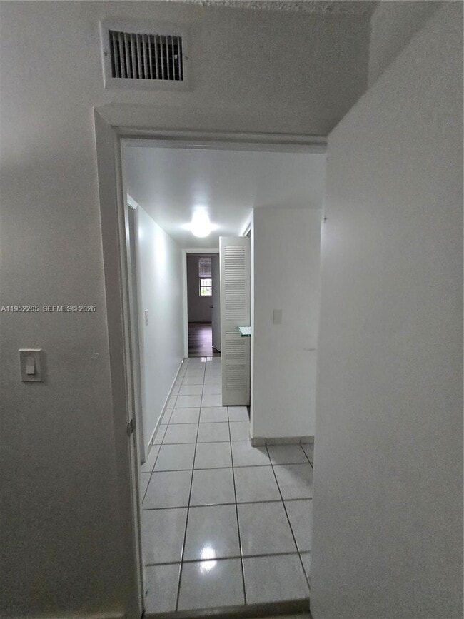 Building Photo - 12219 SW 14th Ln