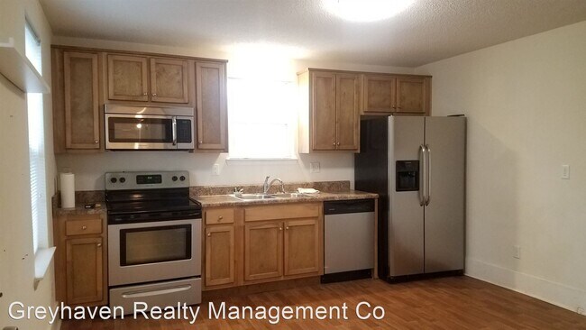 Building Photo - 3 br, 1 bath House - 701 N Market Street