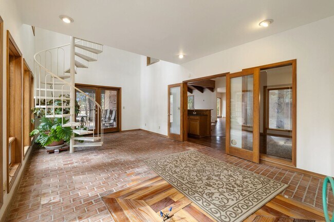 Building Photo - One of the Best Rental Opportunities In All of Flagstaff located in Lakeside Acres