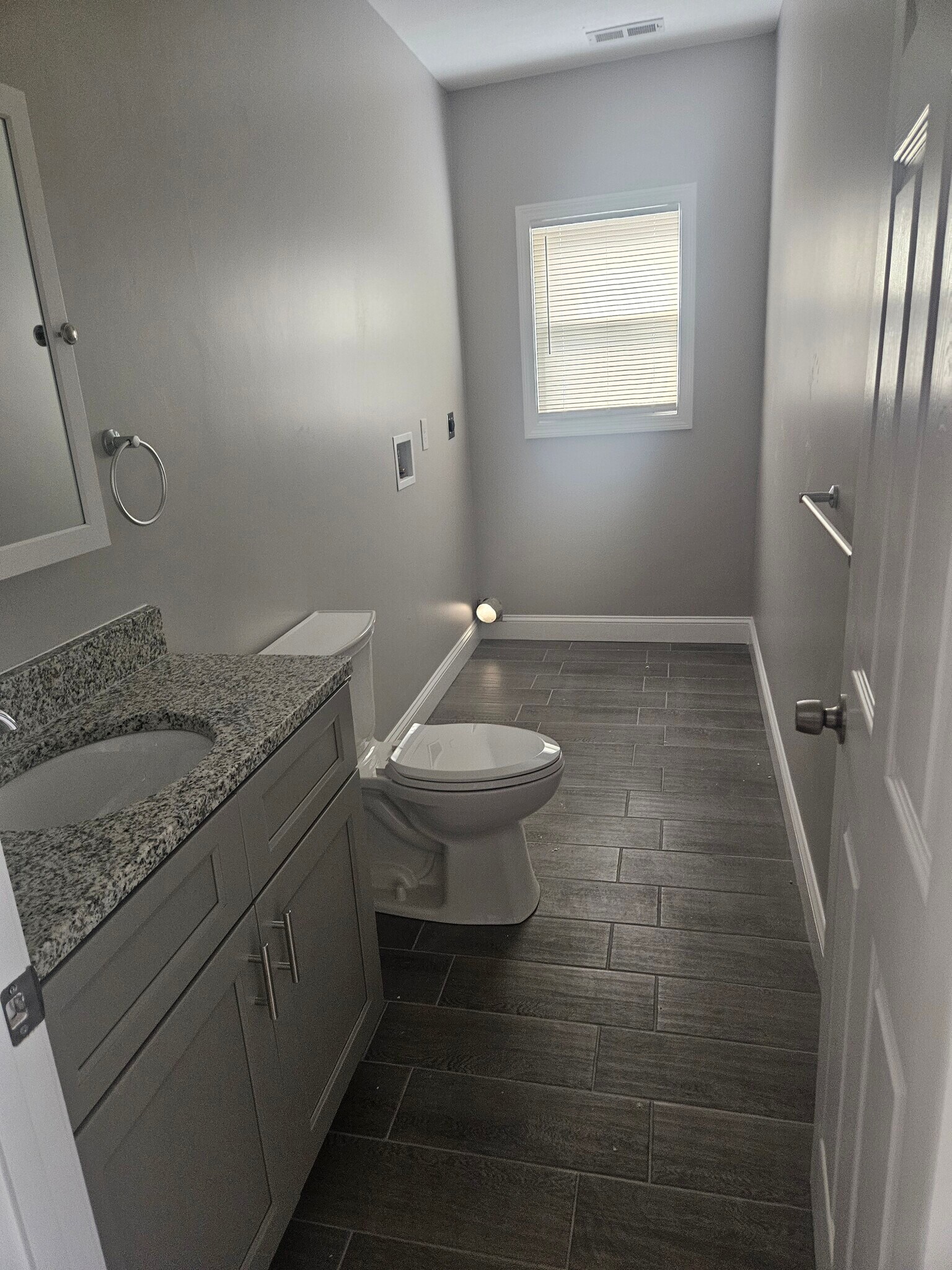 Half bath with washer dryer hook up - 41 Raymond St