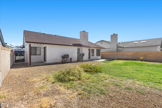 Building Photo - 720 Skipjack Dr