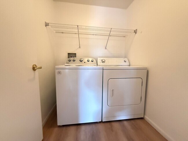 Building Photo - 8250 N Grand Canyon Dr