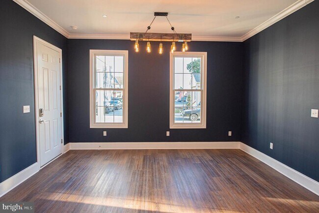 Building Photo - 106 Colonial Ct