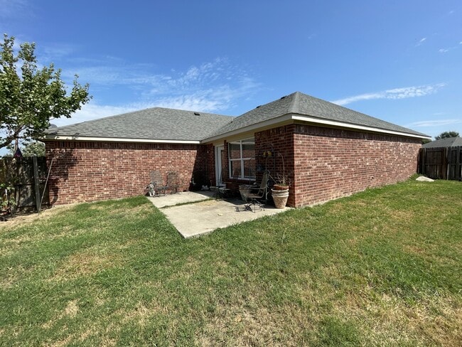 Building Photo - 4811 Mill Creek Dr