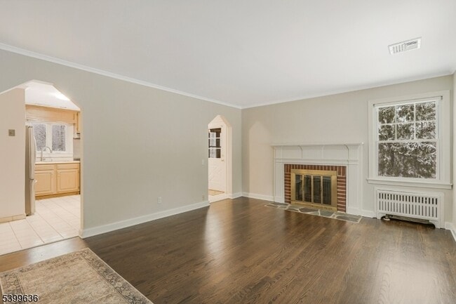 Building Photo - 111 King George Rd