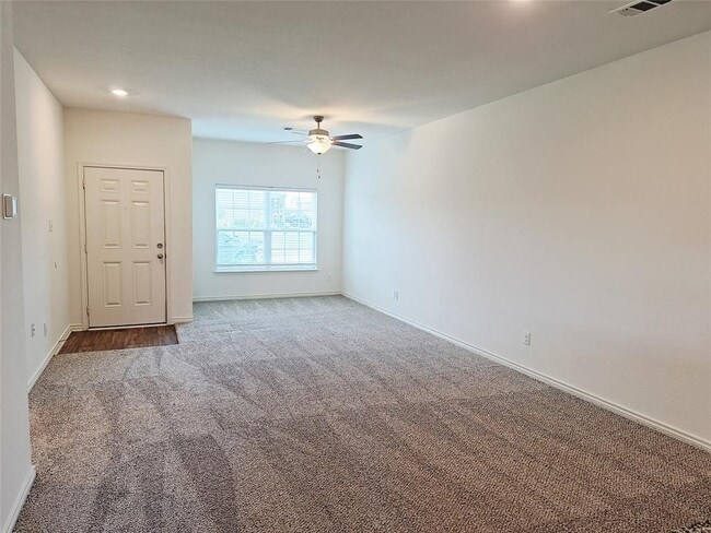 Building Photo - 14417 Prairie Sod Ln