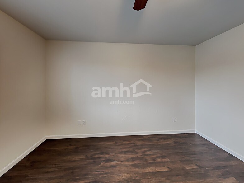 Building Photo - 18817 117th Ave Ct E