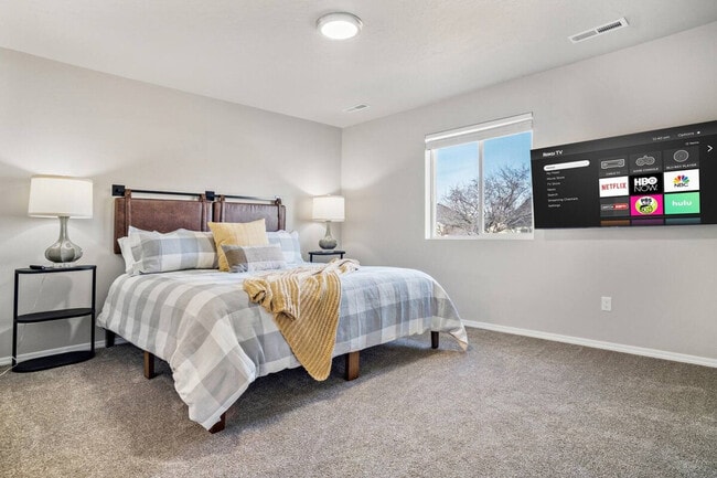 Building Photo - 11590 Maidstone St