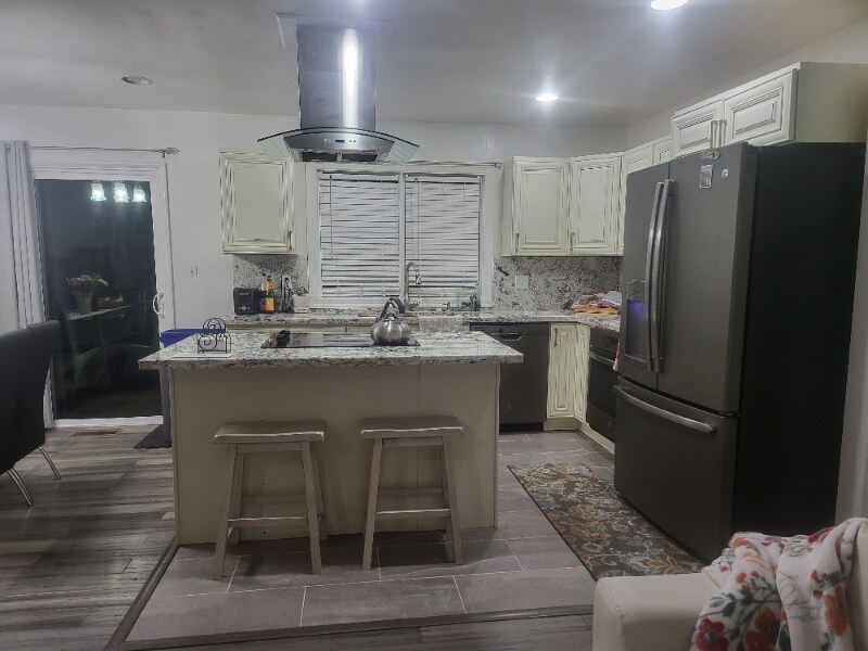 Building Photo - 24203 36th Ave S