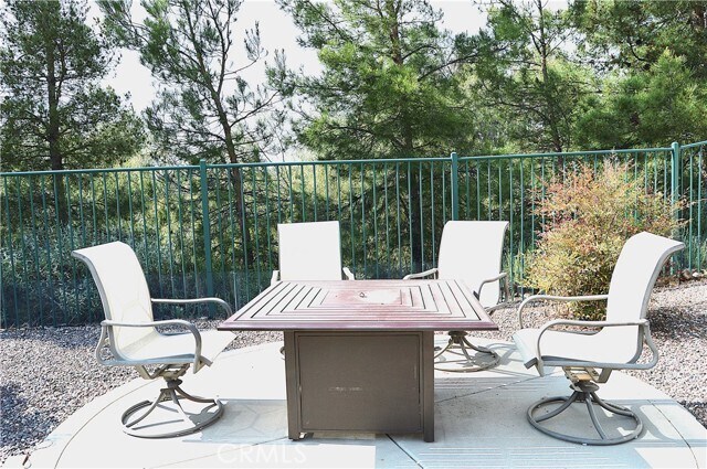 Building Photo - 1745 S Forest Oaks Dr