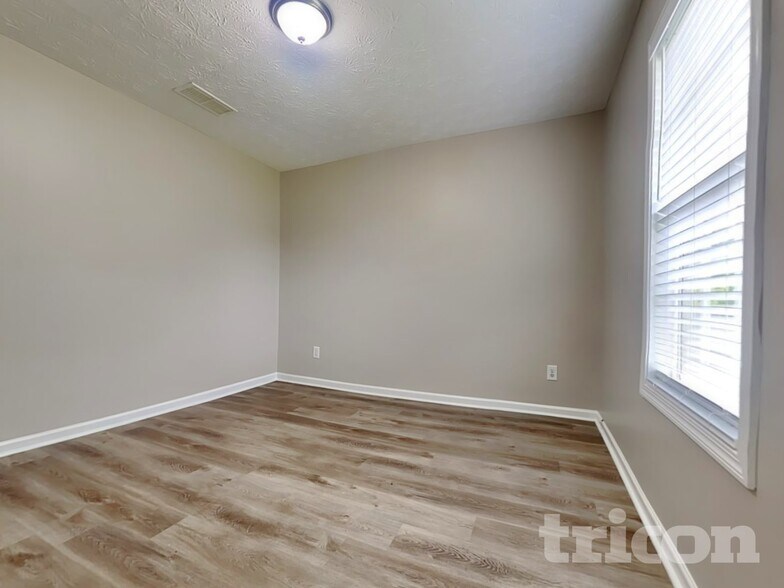 Building Photo - 1279 Wentworth Cove Ct