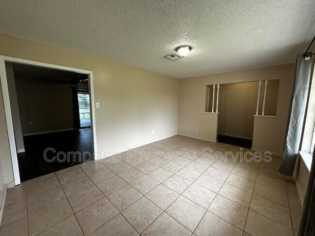 Building Photo - 179 Weldon Dr