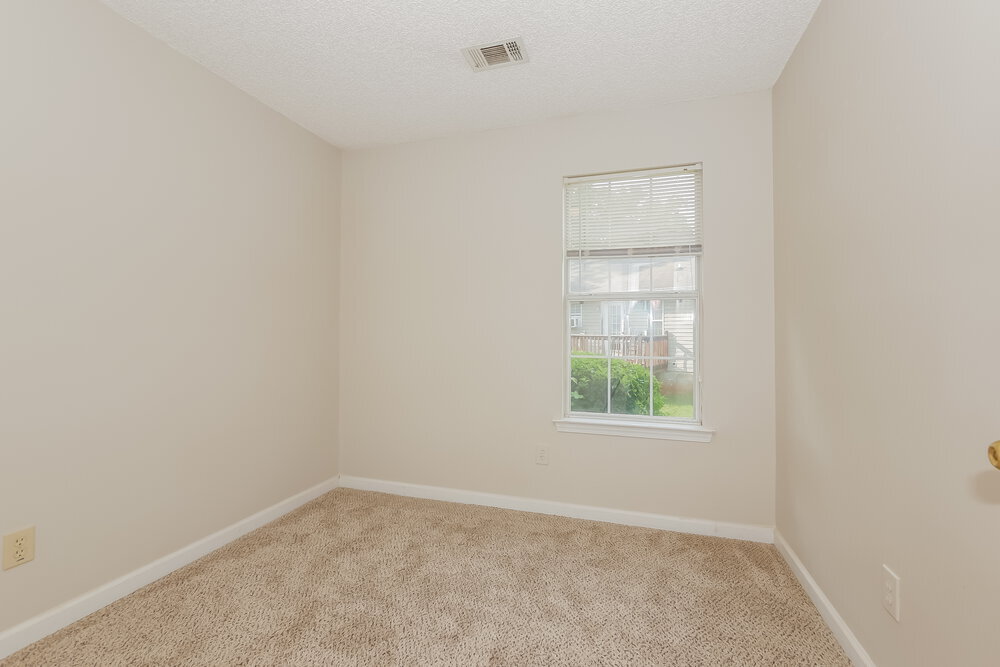 Building Photo - 218 Adam Cir