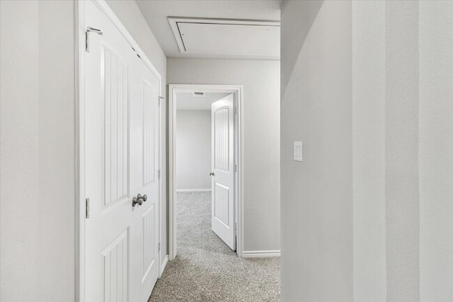 Building Photo - Spacious 5-Bedroom Home for Rent in Harker Heights