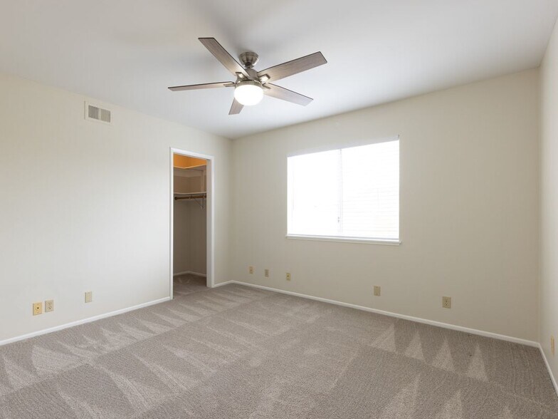 Building Photo - 5322 Harvard Ave