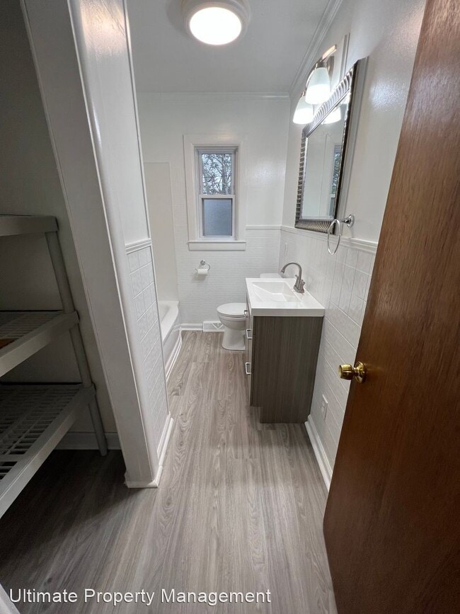 Building Photo - 3 br, 1 bath House - 2024 Adams Street