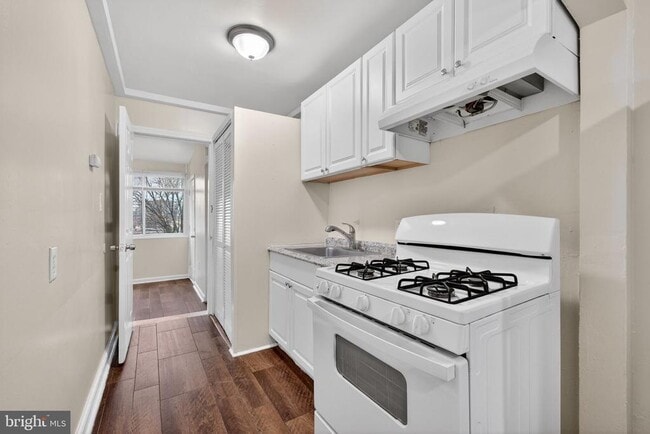 Building Photo - 3207 11th Pl SE