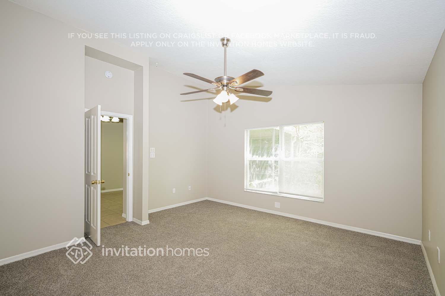 Building Photo - 28423 Meadowrush Way