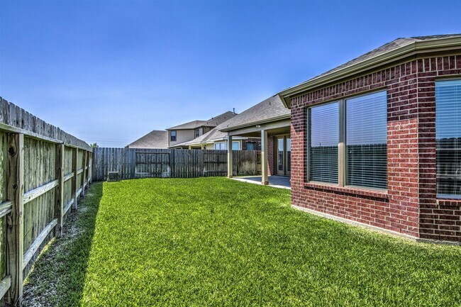 Building Photo - 26311 Parkman Grove Dr