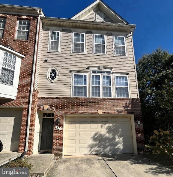 Building Photo - 67 Pike Pl