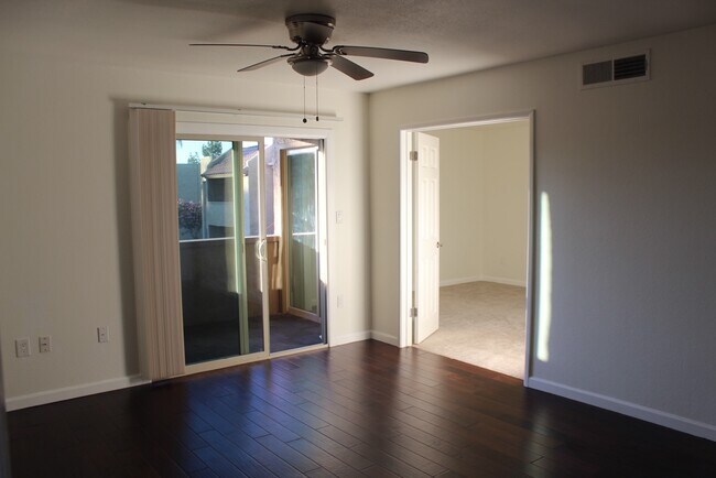 Primary Photo - 5877 N Granite Reef Rd