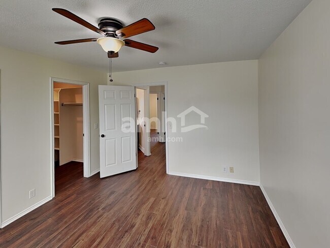 Building Photo - 129 W 1225 N