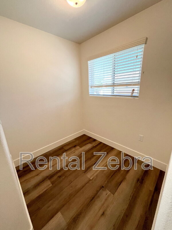Building Photo - 440 Olive Way
