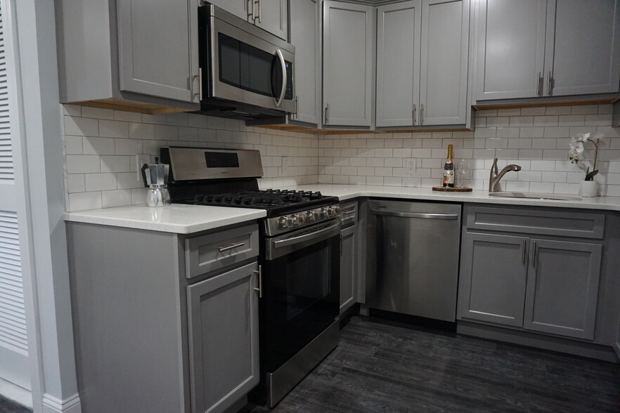 Studio - Kitchen - 59-63 Courtland St