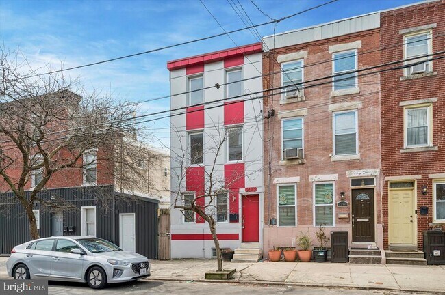 Building Photo - 2042 E Huntingdon St