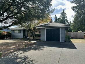 Building Photo - 4245 S 183rd St