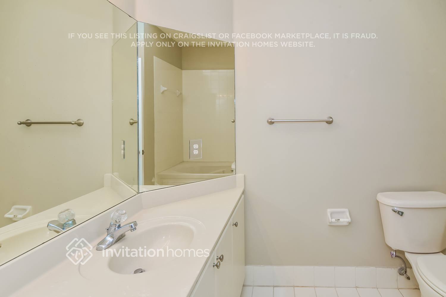 Building Photo - 11885 SW 152nd Pl