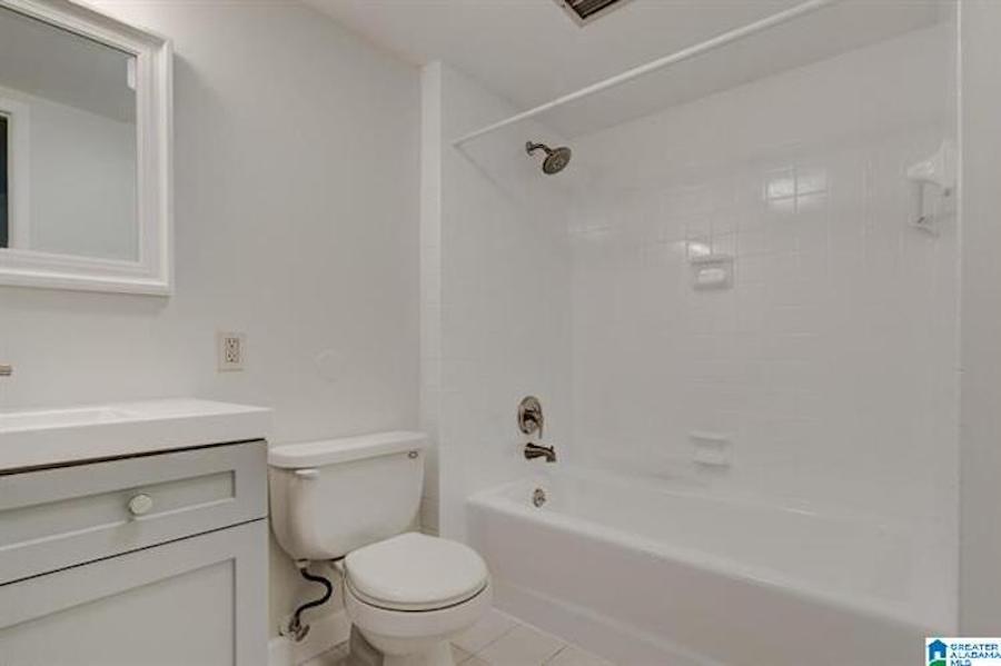 Bathroom - 2625 Highland Ave S