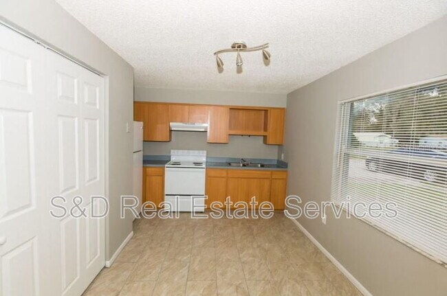 Building Photo - 3836 Deeson Rd