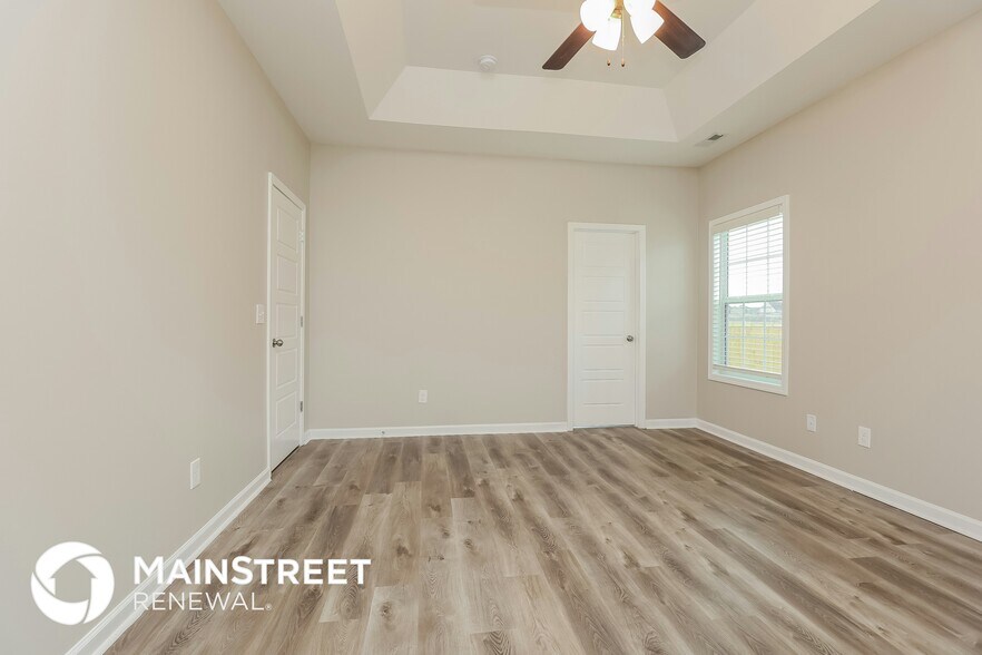 Building Photo - 726 Mitscher Dr