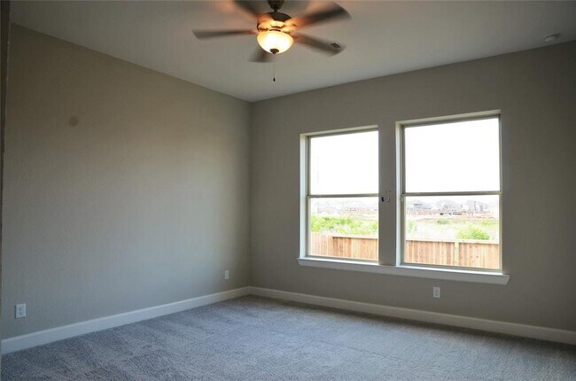 Building Photo - 23834 Pullin Market Dr