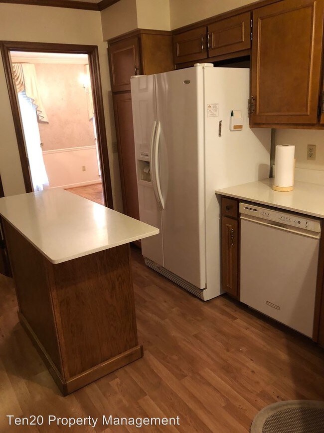 Building Photo - 3 br, 2 bath House - 964 Lismore Drive