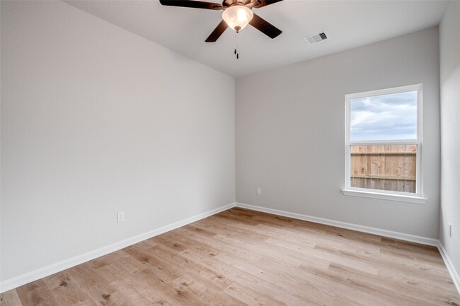 Building Photo - 32315 Clouser Minnou Ct