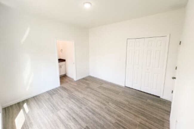 Building Photo - Brand New 2/2- Punta Gorda FL