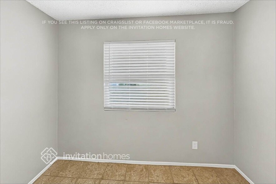 Building Photo - 4777 W Tonto Dr